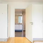 Amazing Two Bedroom In Urban Area Apartamento *