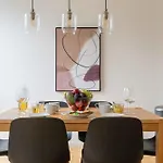 Amazing Two Bedroom In Urban Area Apartament Kopenhaga