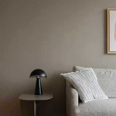 Amazing Two Bedroom In Urban Area *