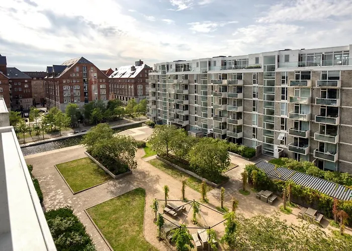 Amazing Two Bedroom In Urban Area